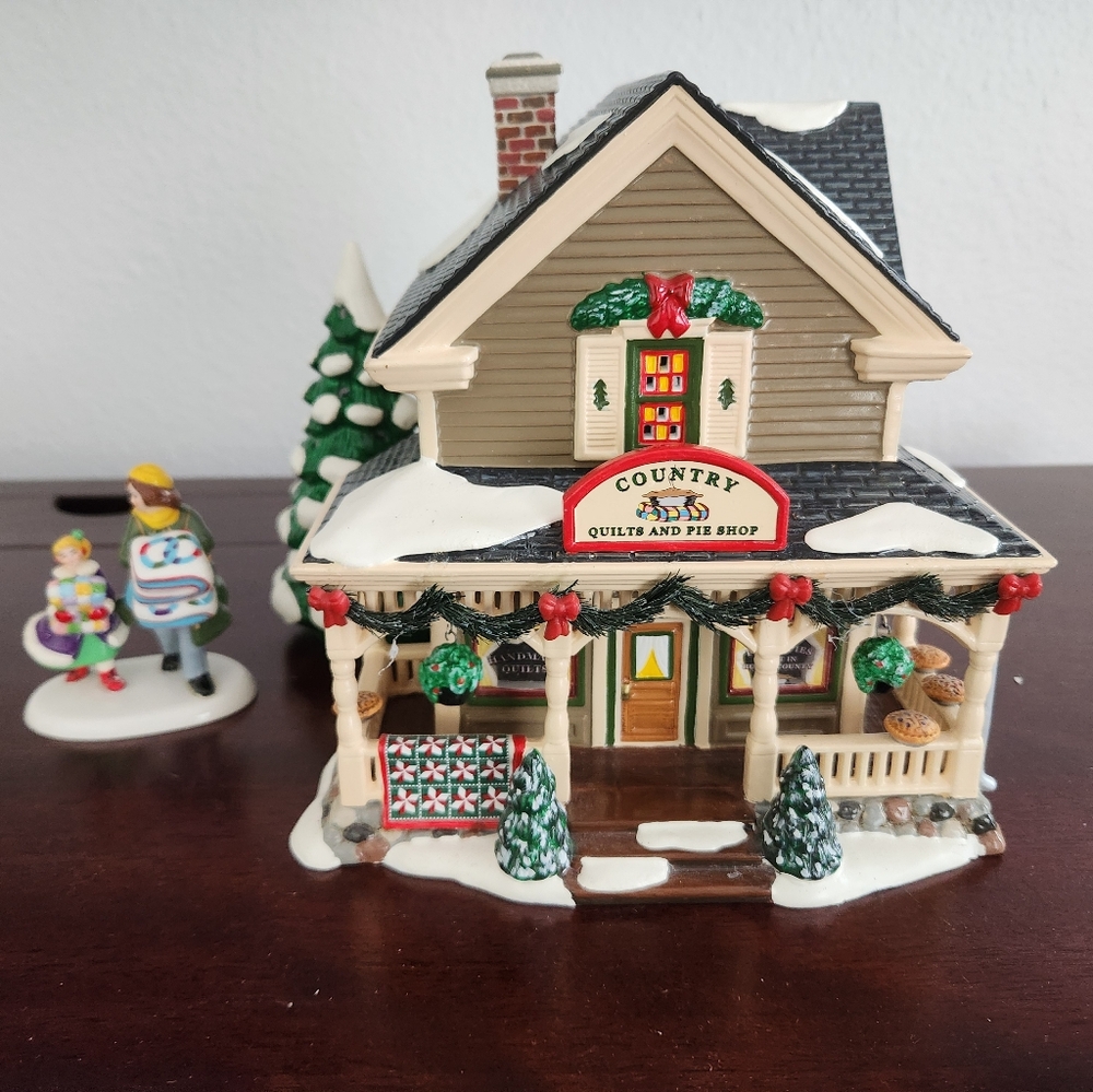 Department 56 Quilt & Pie Shop